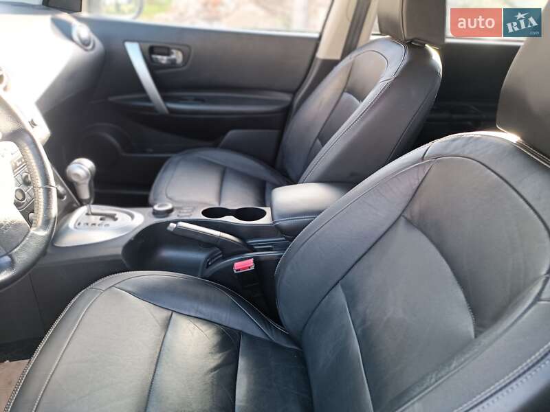 Nissan Qashqai+2 2009