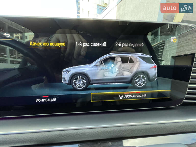 Mercedes-Benz GLE-Class 2021