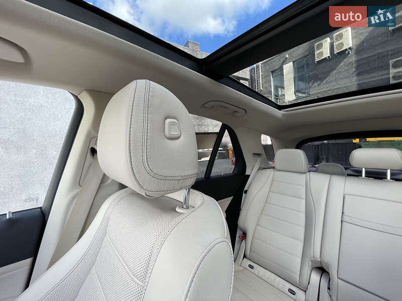 Mercedes-Benz GLE-Class 2021