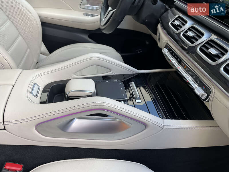 Mercedes-Benz GLE-Class 2021