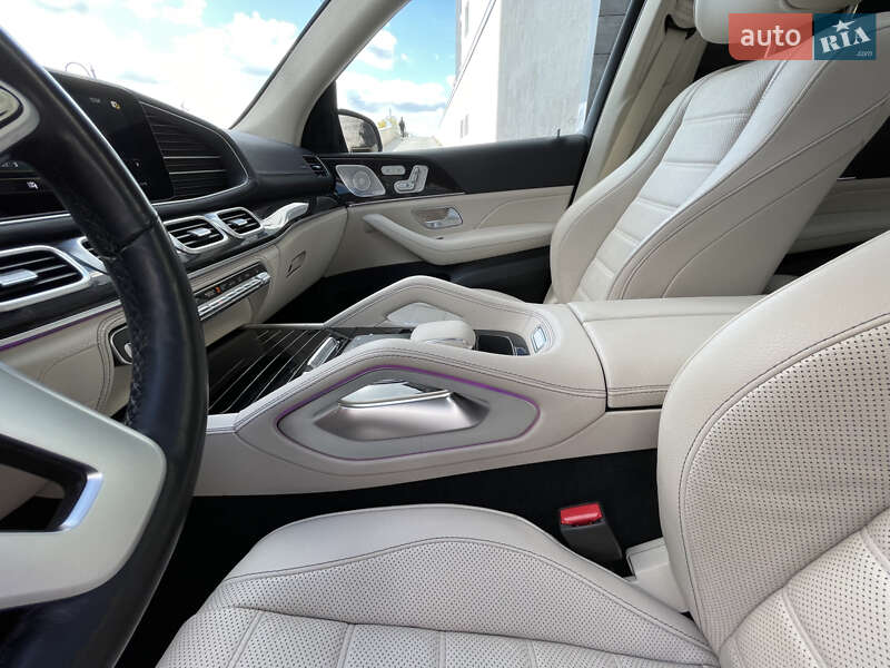 Mercedes-Benz GLE-Class 2021