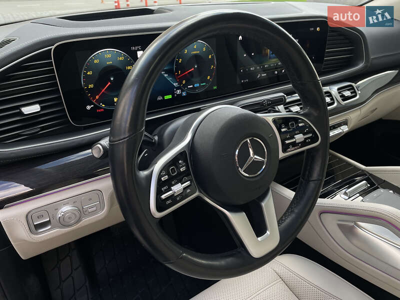 Mercedes-Benz GLE-Class 2021