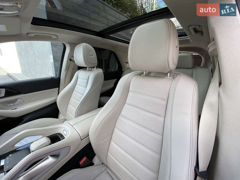 Mercedes-Benz GLE-Class 2021