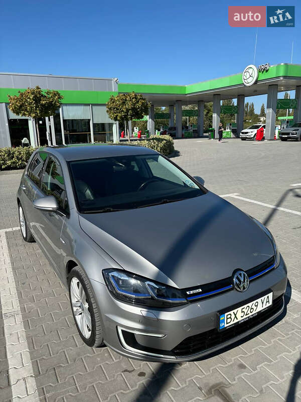 Volkswagen e-Golf 2017
