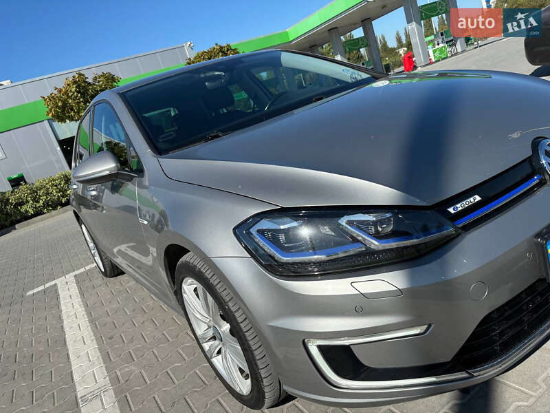 Volkswagen e-Golf 2017