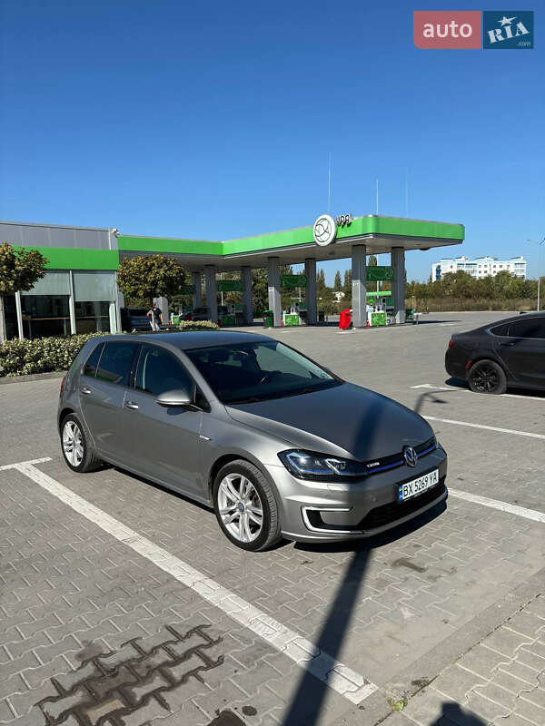 Volkswagen e-Golf 2017