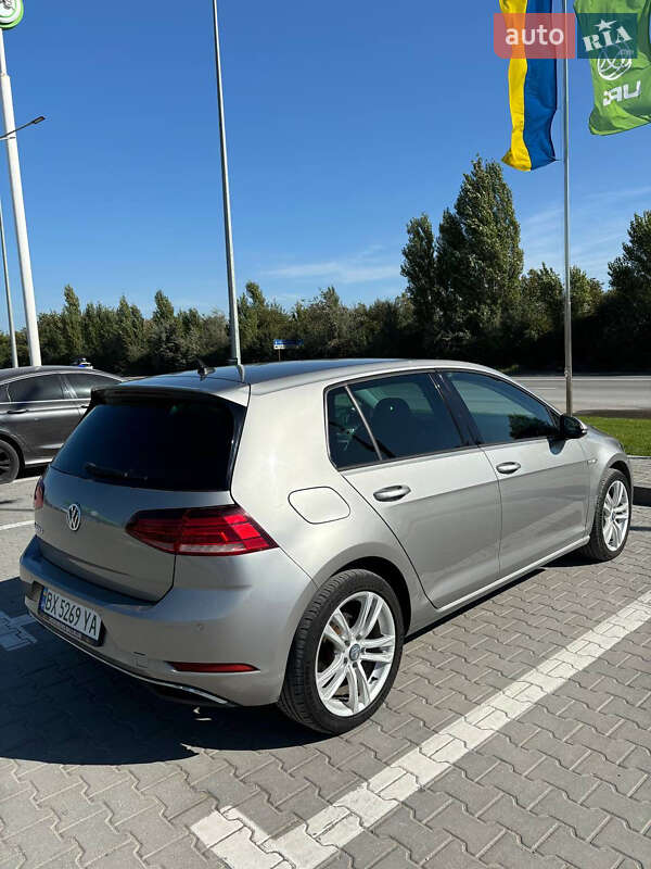 Volkswagen e-Golf 2017