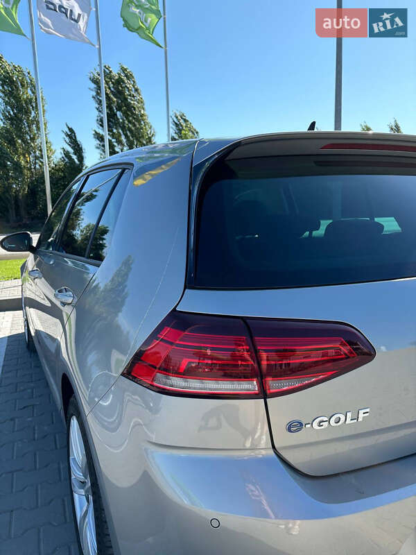 Volkswagen e-Golf 2017