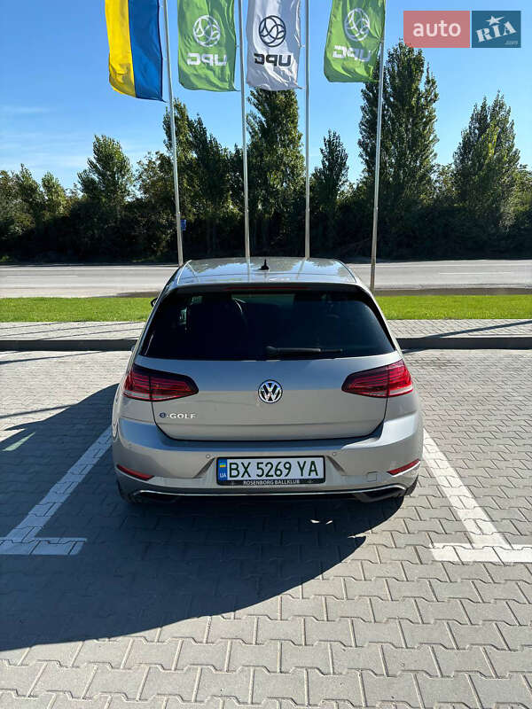 Volkswagen e-Golf 2017