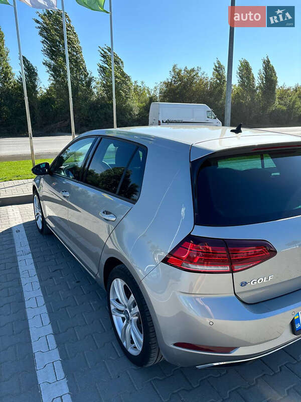 Volkswagen e-Golf 2017