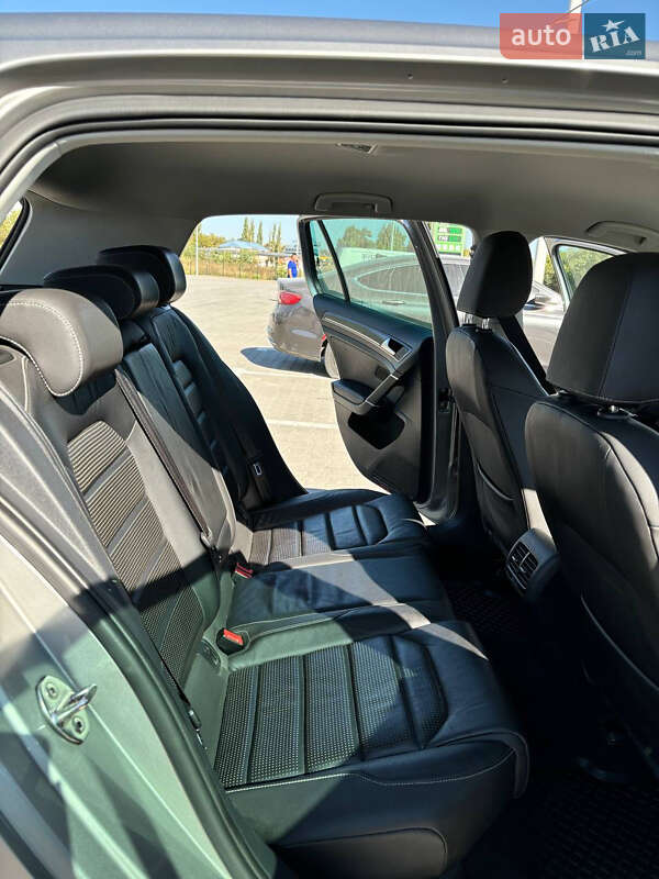 Volkswagen e-Golf 2017