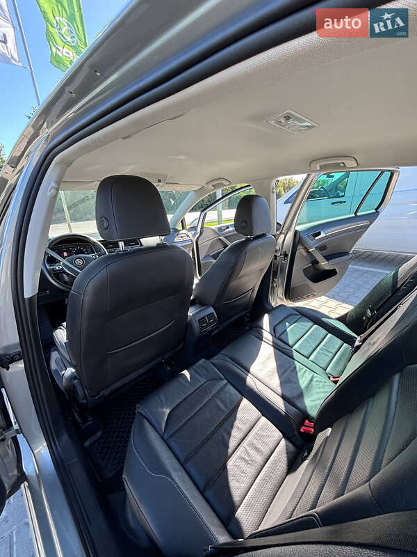 Volkswagen e-Golf 2017