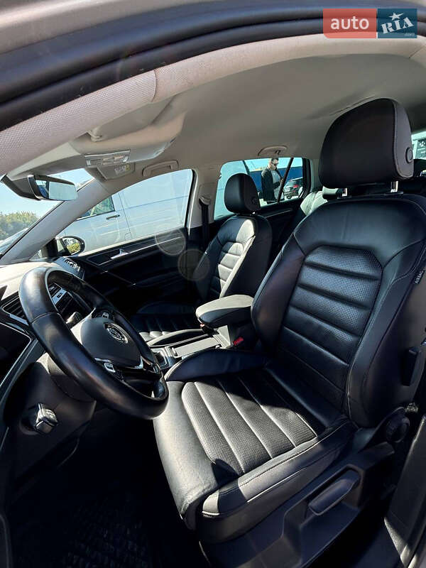 Volkswagen e-Golf 2017