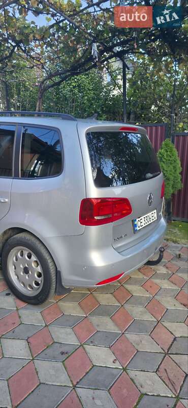 Volkswagen Touran 2011
