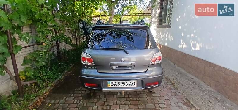 Mitsubishi Outlander 2008