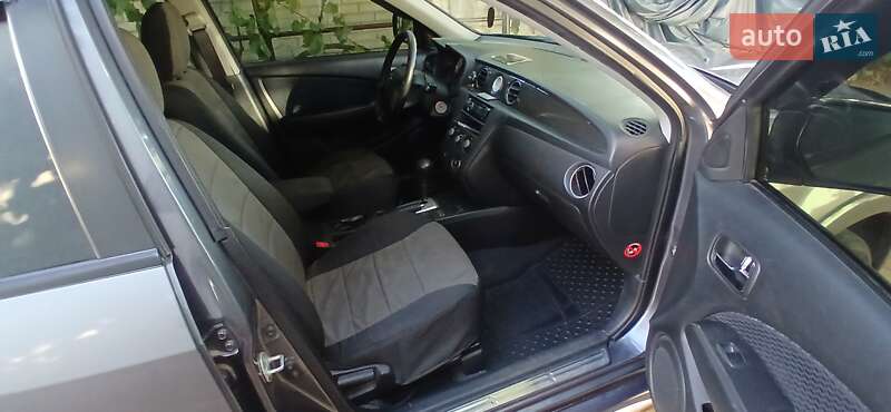 Mitsubishi Outlander 2008