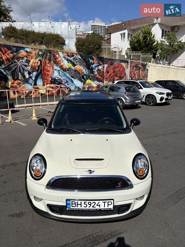 MINI Clubman 2013