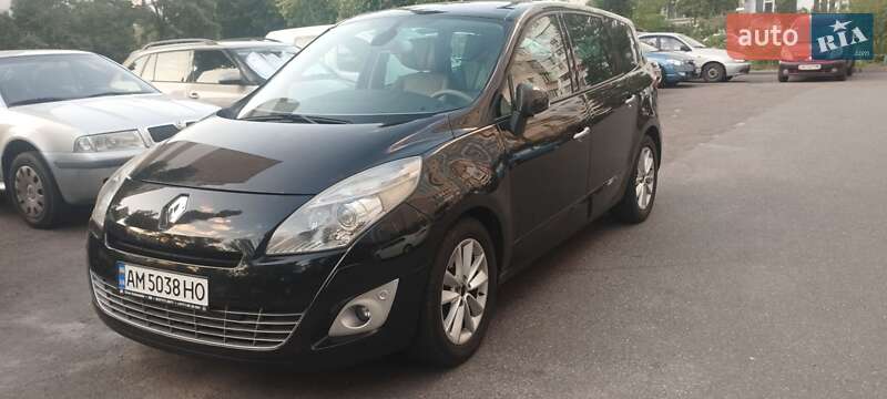 Renault Grand Scenic 2010