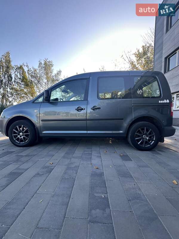 Volkswagen Caddy 2009