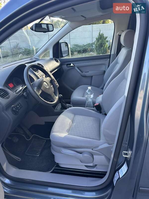 Volkswagen Caddy 2009