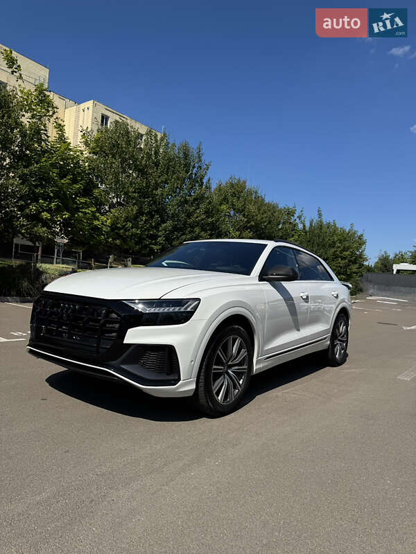 Audi SQ8 2021