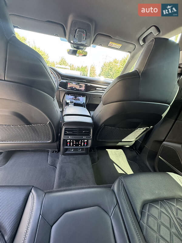 Audi SQ8 2021