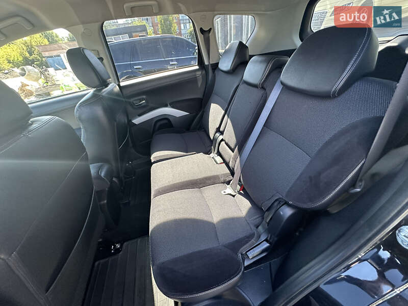 Mitsubishi Outlander 2009