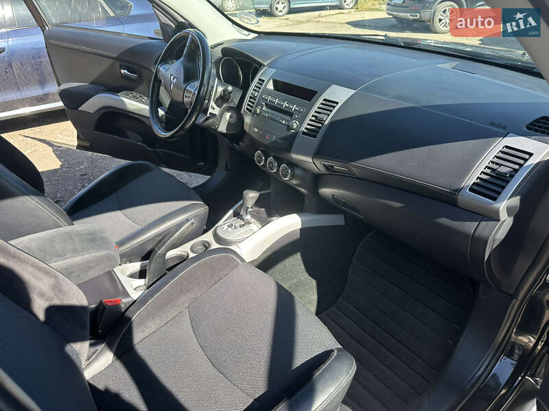 Mitsubishi Outlander 2009