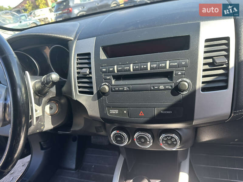 Mitsubishi Outlander 2009