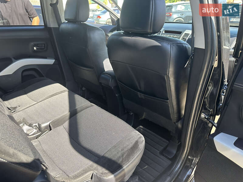 Mitsubishi Outlander 2009