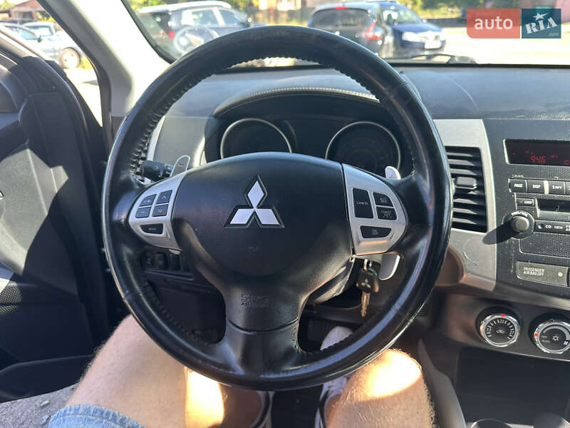 Mitsubishi Outlander 2009