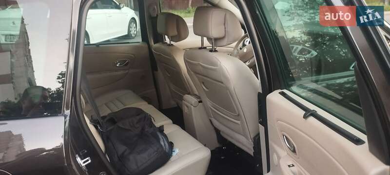 Renault Grand Scenic 2010