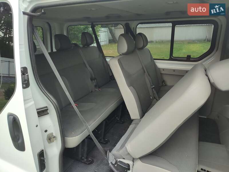 Opel Vivaro 2011