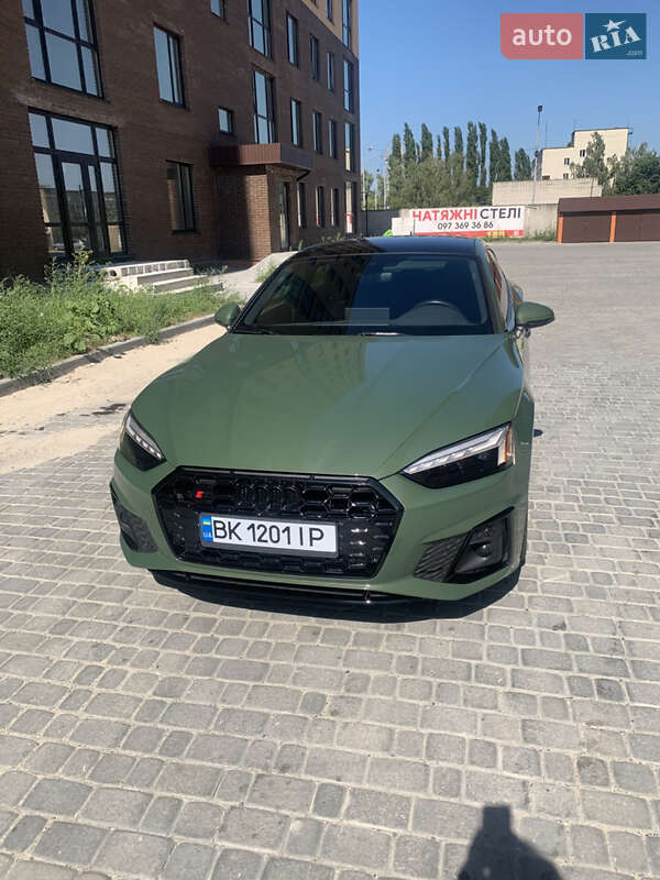 Audi-3