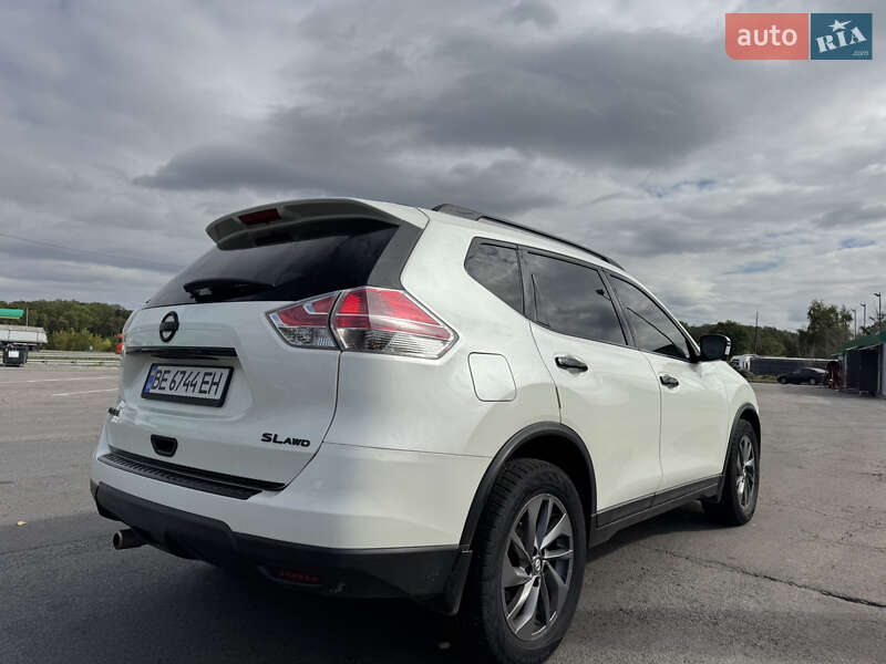 Nissan Rogue 2016