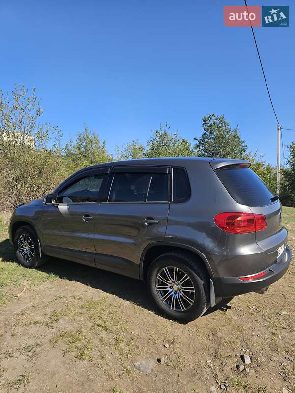 Volkswagen Tiguan 2011
