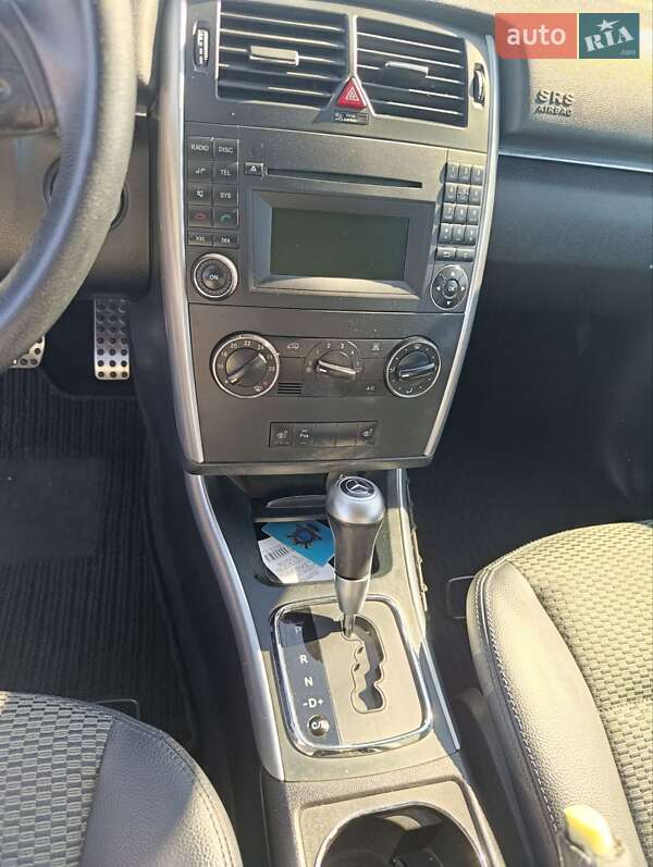 Mercedes-Benz B-Class 2010