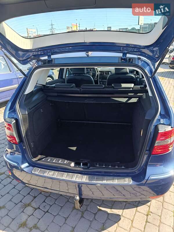 Mercedes-Benz B-Class 2010