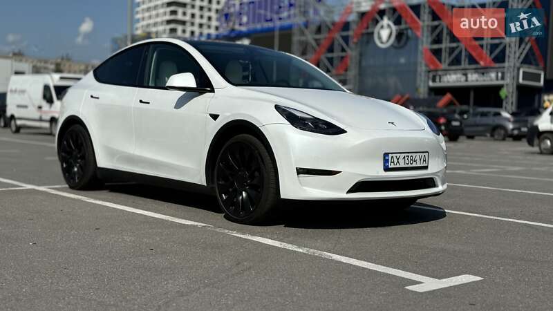 Tesla Model Y 2022