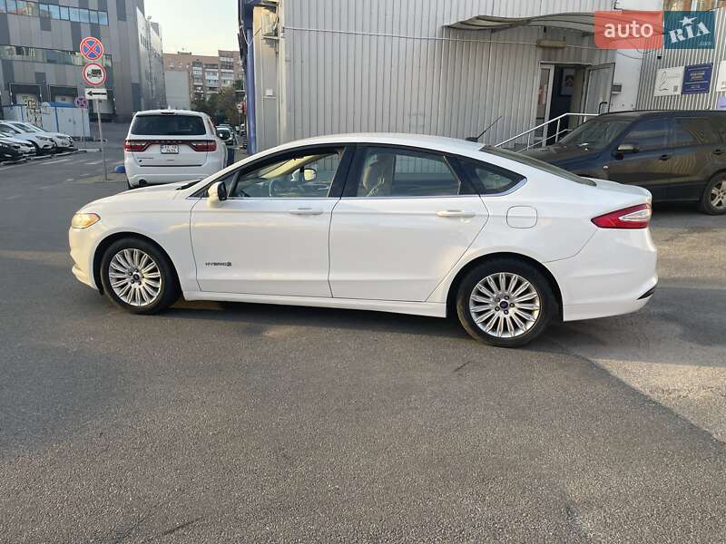Ford Fusion 2014