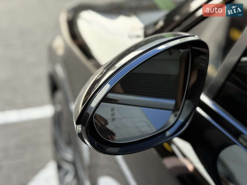 Porsche Cayenne 2021