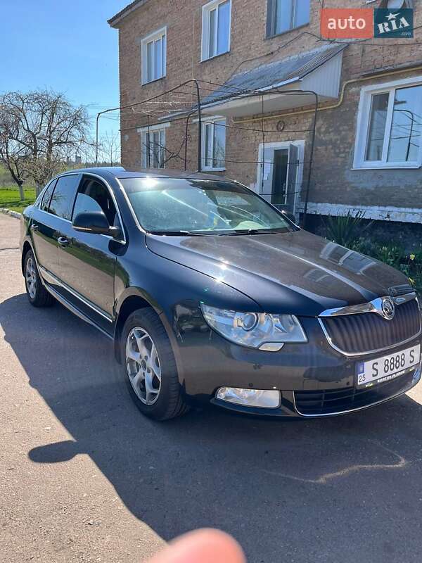 Skoda Superb 2012