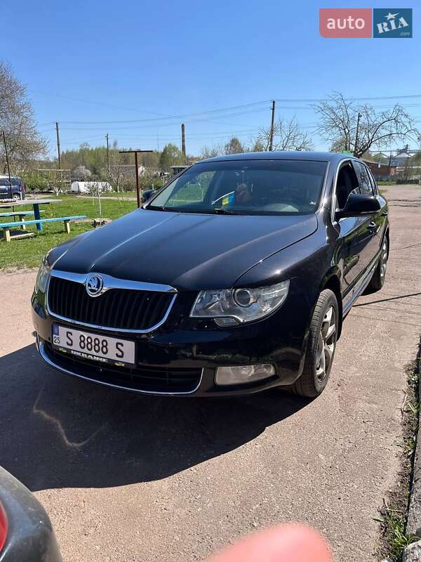 Skoda Superb 2012