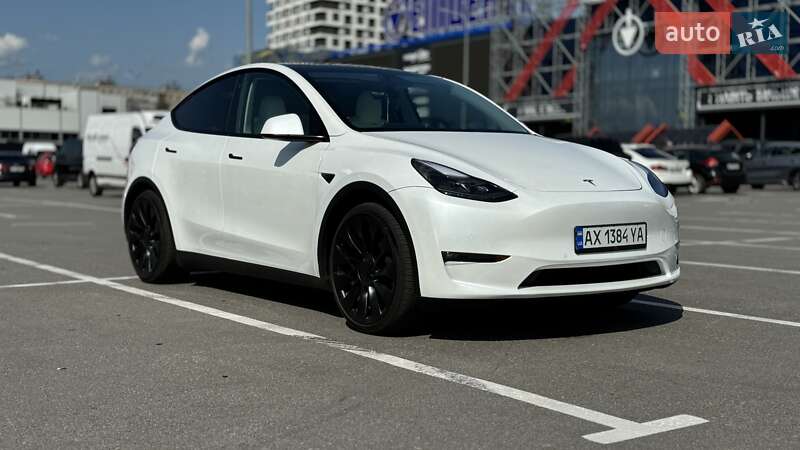 Tesla Model Y 2022