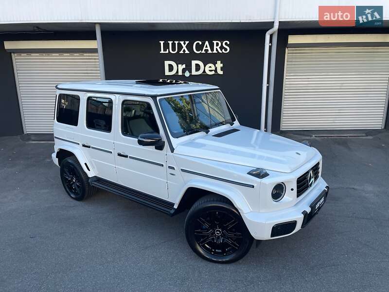 Mercedes-Benz G-Class 2024