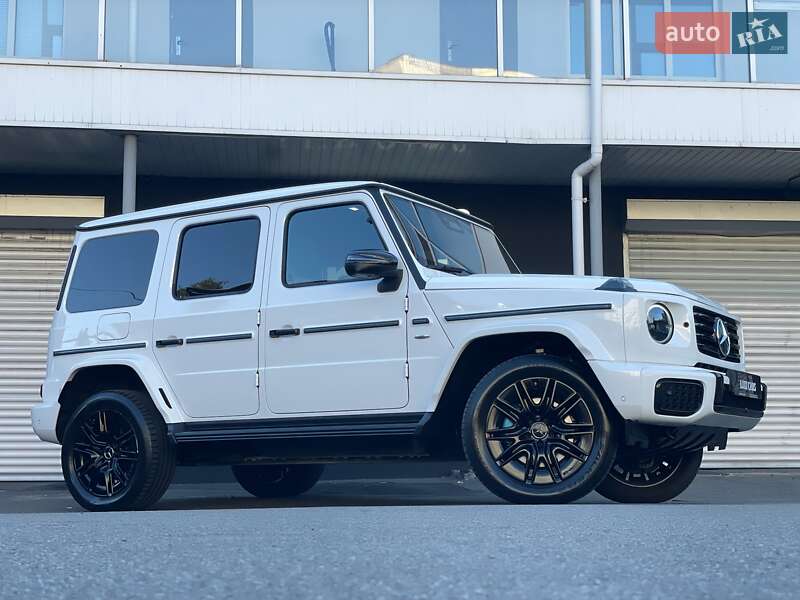 Mercedes-Benz G-Class 2024