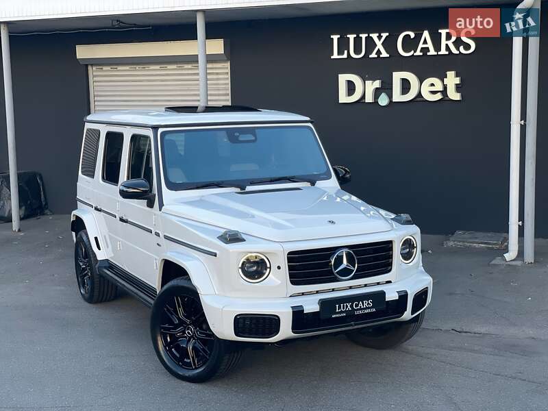 Mercedes-Benz G-Class 2024