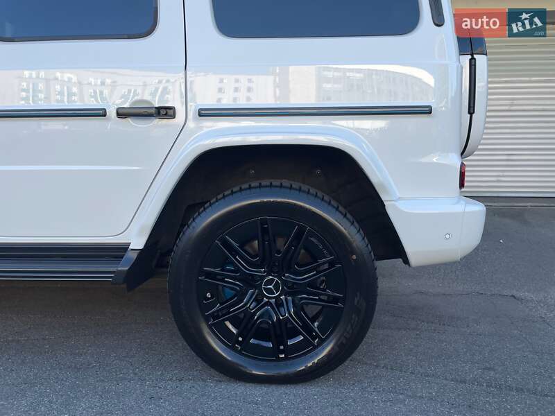 Mercedes-Benz G-Class 2024