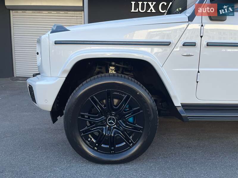 Mercedes-Benz G-Class 2024