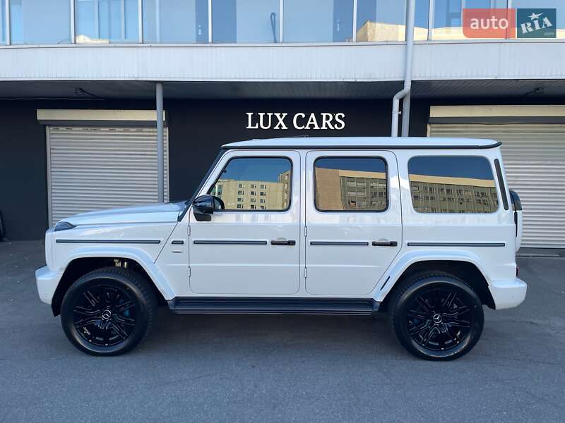 Mercedes-Benz G-Class 2024